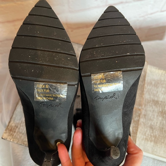 Qupid Lace-up Faux Fur Suede Booties - Picture 4 of 6